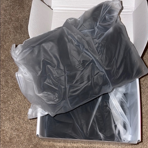 Heated Vibration Knee Massager - Picture 4 of 4